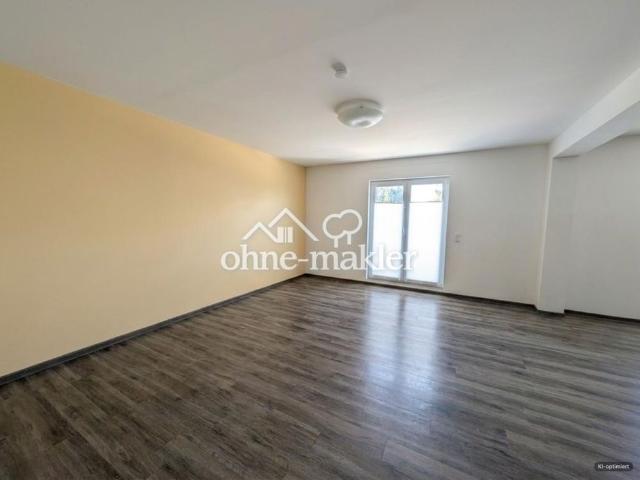 Schöne 3 Zimmer Erdgeschosswohnung mit Terrasse und EBK – ca. 110 m² neuwertig