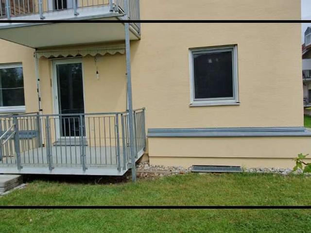 Schöne 3 Zimmer Erdgeschosswohnung mit Einbauküche in Cham / Janahof