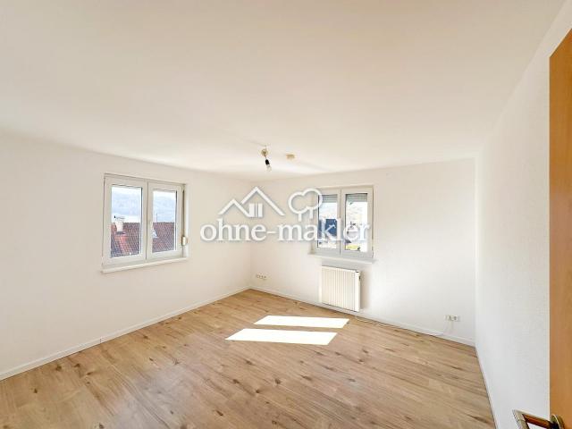 Schöne 3 Zimmer Erdgeschosswohnung mit Einbauküche, Keller und Stellplatz in KÜN Nagelsberg