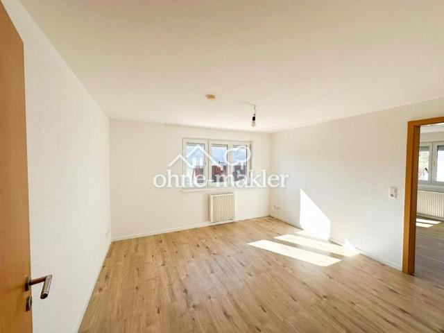 Schöne 3 Zimmer Erdgeschosswohnung mit Einbauküche, Keller und Stellplatz in KÜN Nagelsberg