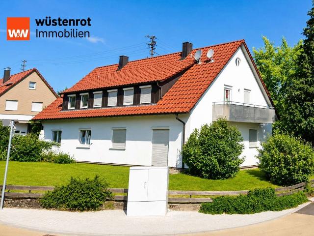 Schöne 3 Zimmer Erdgeschoss Wohnung mit herrlicher Terrasse