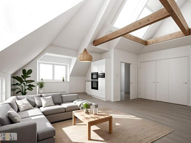 Schöne 3 Zimmer Maisonette im Dachgeschoss