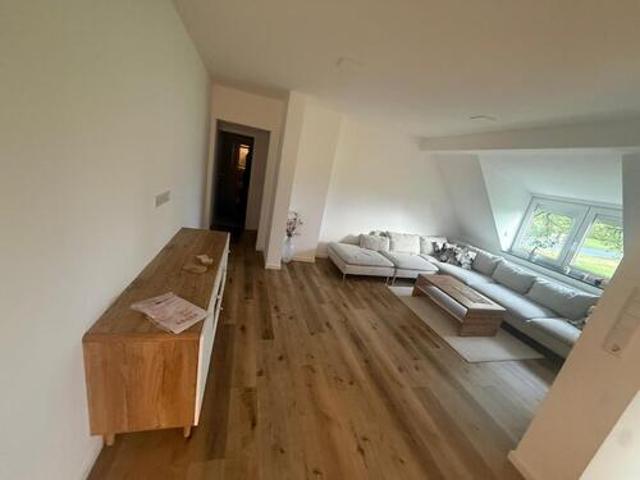 Schöne 3 Zimmer Wohnung 1.100,00 EUR Kaltmiete, ca.85,00 m²