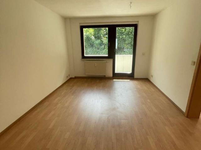 Schöne 3 Zimmer Wohnung ab dem 01.08.2026 / Schneeberg