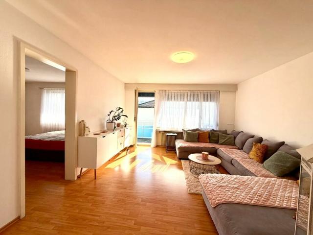 Schöne 3 Zimmer Wohnung im 2 OG
