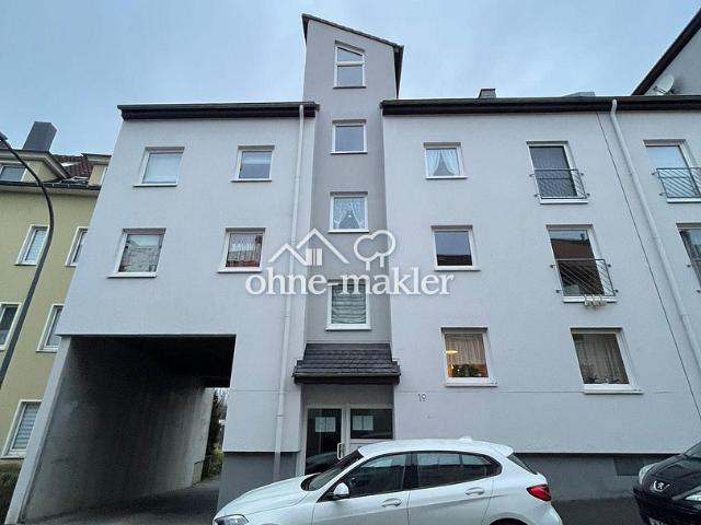Schöne 3 Zimmer Wohnung im DG mit Balkon NUR mit WBS!