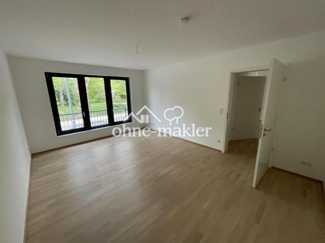 Schöne 3 Zimmer Wohnung im Neubau mit TG, Süd Balkon