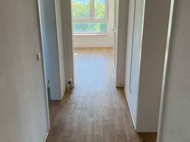 Schöne 3 Zimmer Wohnung in zentraler Lage !