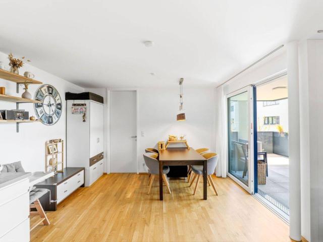 moderne 3 Zimmer Wohnung in Feldkirch mit Terrasse, Bergblick & 2 Stellplätzen
