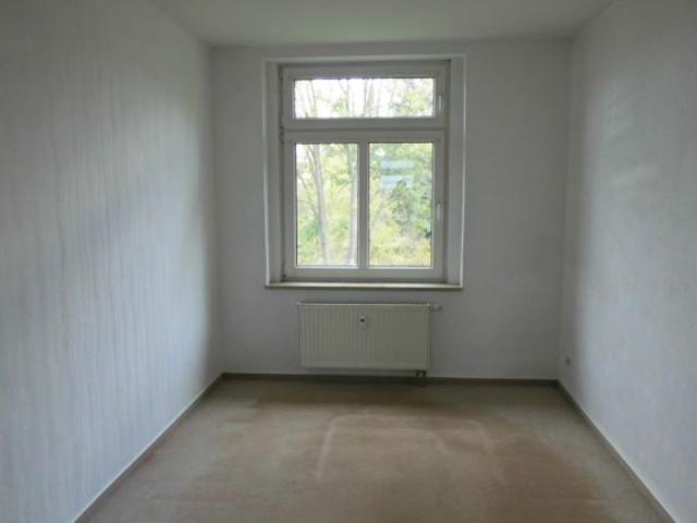 Schöne 3 Zimmer Wohnung in relativ ruhiger Stadtlage zu vermieten bei Bedarf mit Garage oder Carport und Gartennutzung!