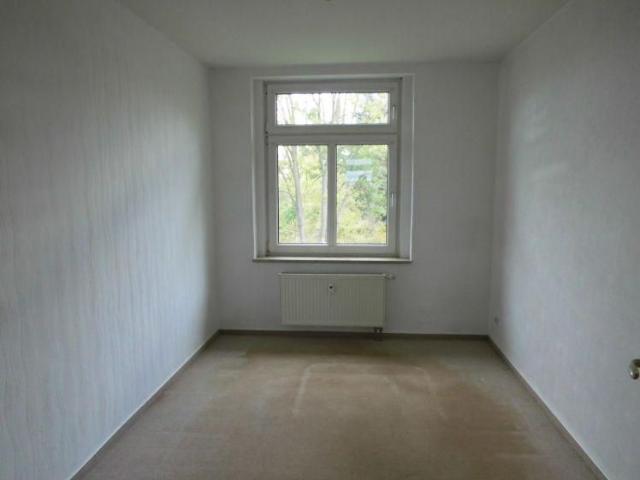 Schöne 3 Zimmer Wohnung in relativ ruhiger Stadtlage zu vermieten bei Bedarf mit Garage oder Carport und Gartennutzung!