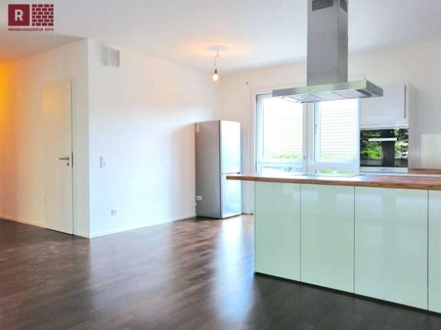 Modern wohnen im Rebstock stilvolle 2 Zi Whg mit Balkon, EBK & optionalem TG Stellplatz
