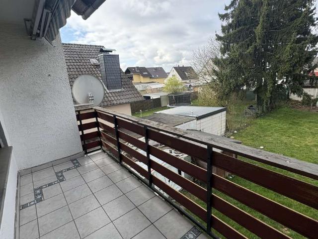 Schöne 3 Zimmer Wohnung mit Balkon in Altenstadt Rodenbach