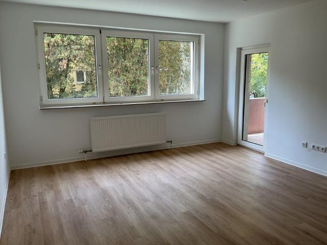 Schöne 3 Zimmer Wohnung mit Balkon in Hanau Großauheim zu vermieten