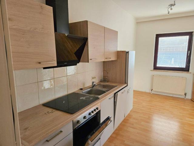 Schöne 3 Zimmer Wohnung mit Balkon