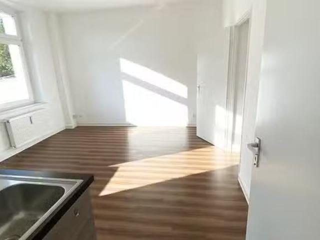 Schöne 3 Zimmer Wohnung mit Gartennutzung