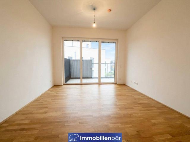 Schöne 3 Zimmer Wohnung mit großem Balkon Heliosallee Top D37