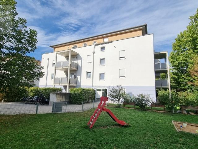 Schöne 3 Zimmer Wohnung mit großem Balkon Nähe Westpark