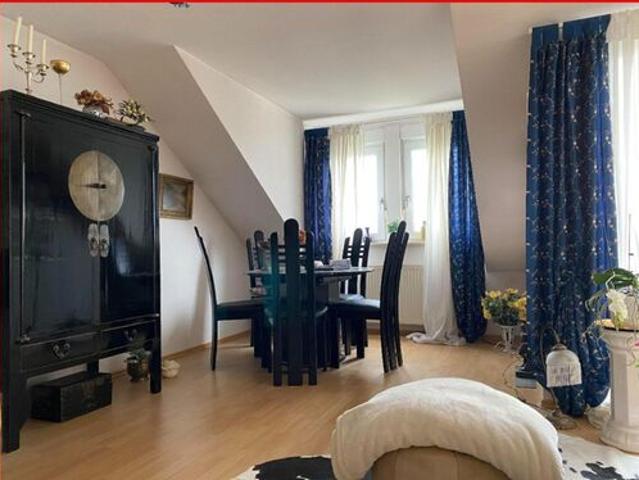 Schöne 3 Zimmer Wohnung mit EBK, ruhige Ortsrandlage