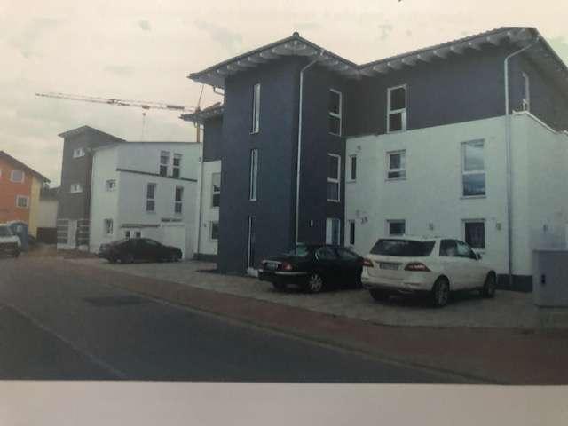 Schöne 3 Zimmer Wohnung mit Kamin Gäste WC und Balkon in Langenselbold