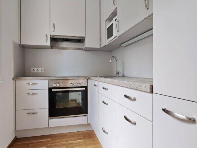 Schöne 3 Zimmer Wohnung mit Loggia und Parkplatz in Oberwaltersdorf