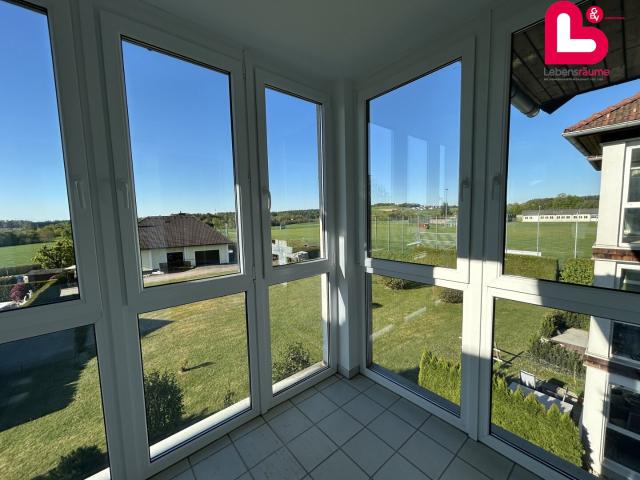 Schöne 3 Zimmer Wohnung mit Loggia