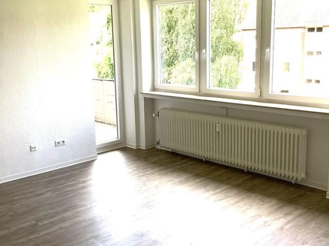 Schöne 3 Zimmer Wohnungen mit Balkon