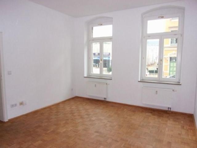 Schöne 3 R Whg. Balkon Lift Parkett.