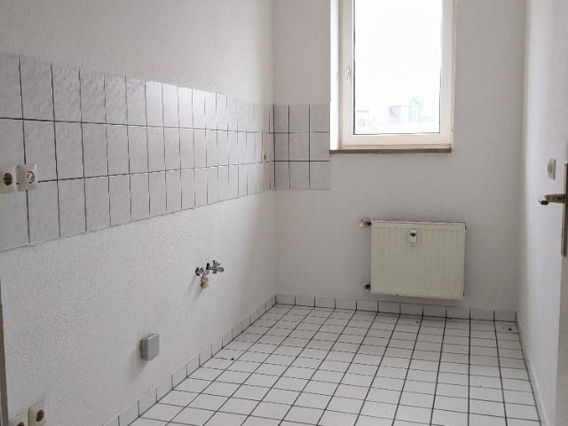 Schöne 3 Raum Maisonette Wohnung, mit großzügigen Räumen und Badezimmer mit Taglicht und Badewanne