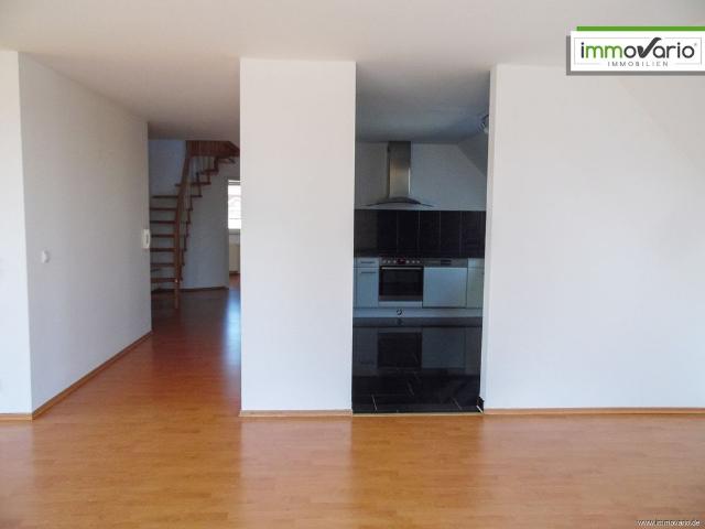 Schöne 3 Raum Maisonette Wohnung mit großer Dachterrasse, Tageslichtbad, inkl. 2 Stellplätze
