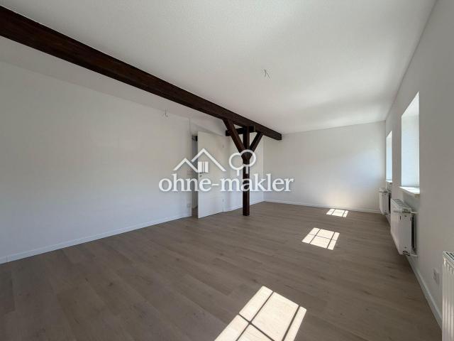 Schöne 3 Raum Dachgeschosswohnung mit zwei Keller und einem Stellplätzen im Herzen von Eberswalde