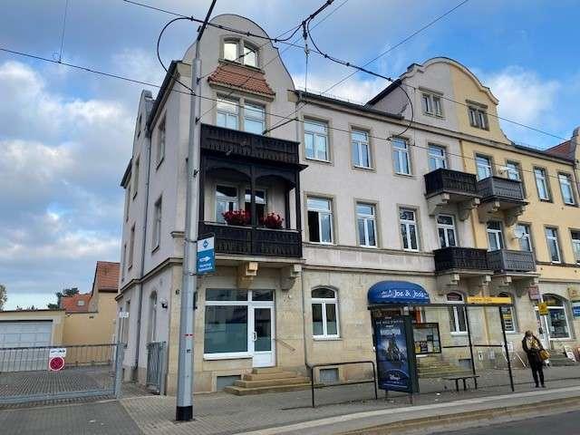 Schöne 3 Raum Familienwohnung in zentraler Lage, 2 Balkone, Dusche, Wanne, EBK