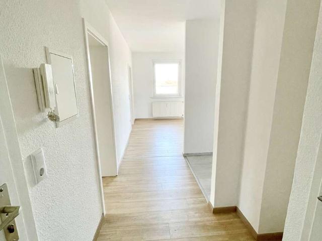 Schöne 3 Raum Wohnung