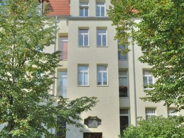 schöne 3 Raum Wohnung auch WG geeignet !