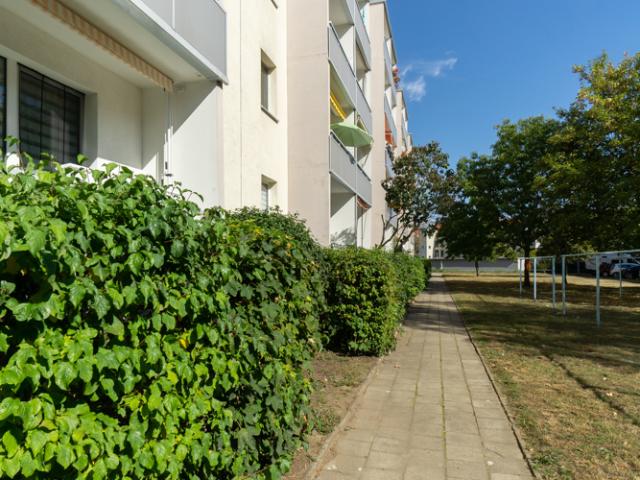 Schöne 3 Raum Wohnung im Erdgeschoss mit Dusche