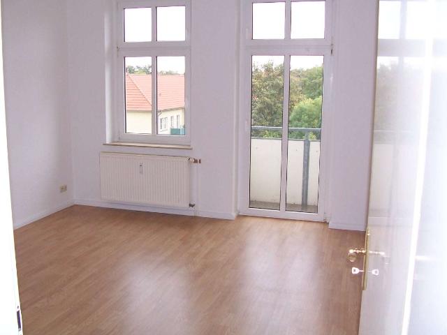 Schöne 3 Raum Wohnung in zentraler Lage Stadtfeld Ost