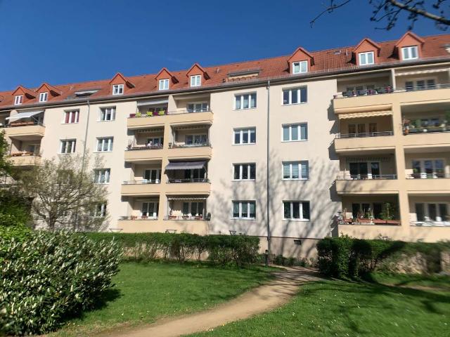 schöne 3 Raum Wohnung mit Balkon am Hepkeplatz