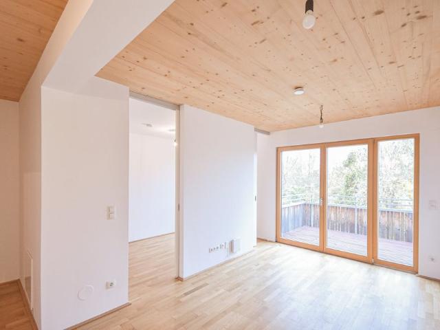 Schöne 1,5 Zimmer Wohnung mit Balkon