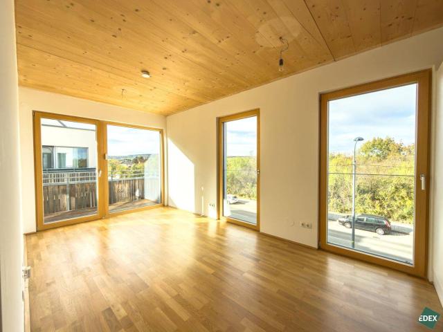 Schöne 1,5 Zimmer Wohnung mit Balkon