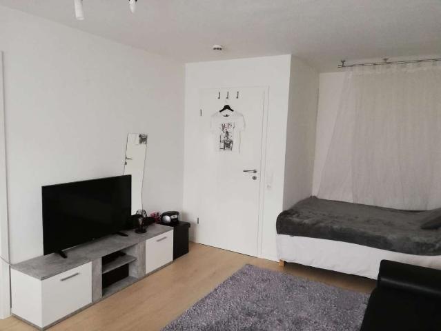 Schöne 1,5 Zimmer Wohnung inkl. Stellplatz und EBK sucht dich