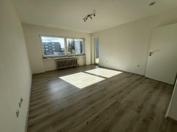 Schöne 1 Zimmer Wohnung mit Balkon Ab sofort