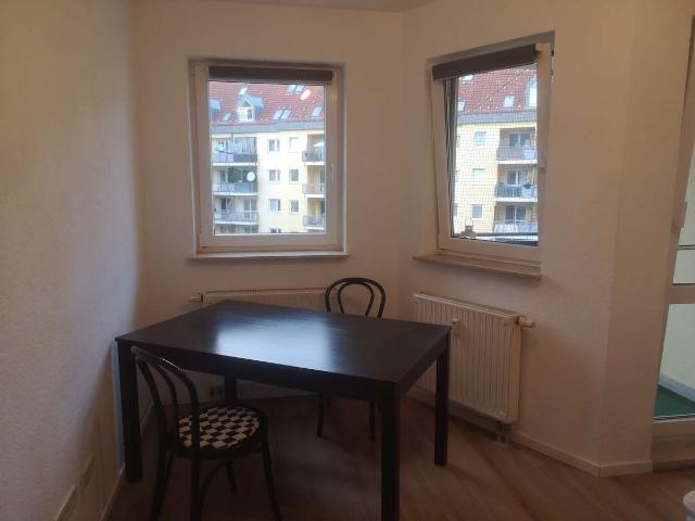 Schöne 1 Zimmer Wohnung mit Balkon im 3. OG in Fürth Südstadt