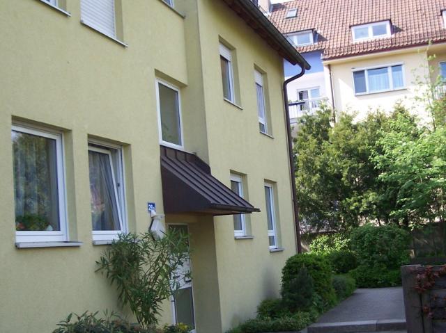 Schöne 1 Zimmer Wohnung mit Balkon und Einbauküche provisionsfrei top Verkehrsanbindung