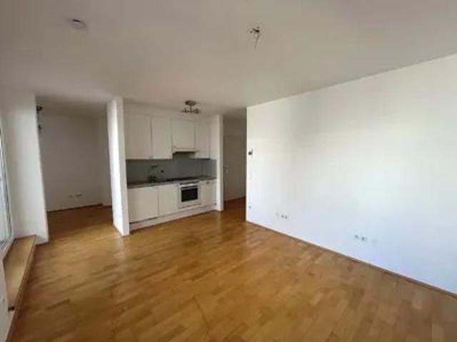 Schöne 1 Zimmer Wohnung mit großzügiger Terrasse im 7. Bezirk