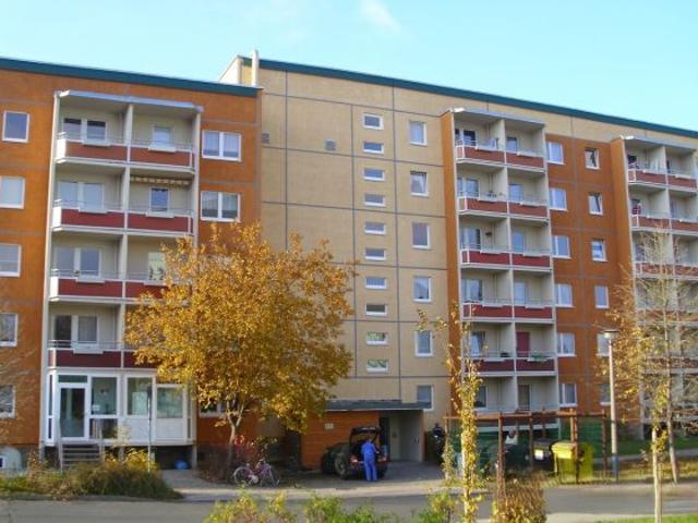 schöne 1 Raum Wohnung mit bodengleicher Dusche und Balkon