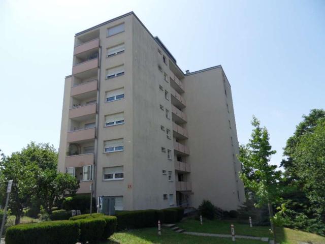 Schöne 2,5 ZW mit Balkon in Neckarweihingen !