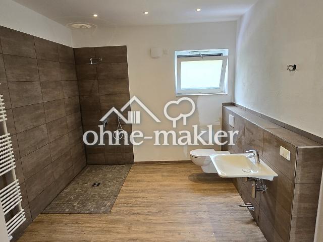 Schöne 2,5 Zimmer Wohnung mit Terrasse & Garten / Rollstuhlgerecht