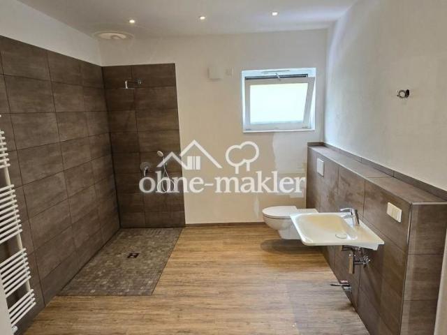 Schöne 2,5 Zimmer Wohnung mit Terrasse & Garten / Rollstuhlgerecht