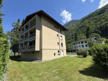 Schöne 2.5 Zimmer Wohnung mit Balkon