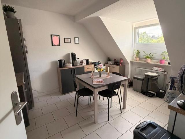 Schöne 2,5 Zimmer Wohnung mit Gemeinschaftsgarten